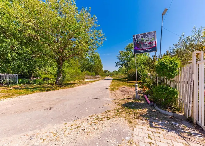 Kompleksi Aljoma * Fushe-Drac