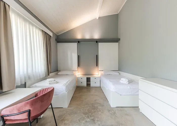Kompleksi Aljoma Hotel Fushe-Drac